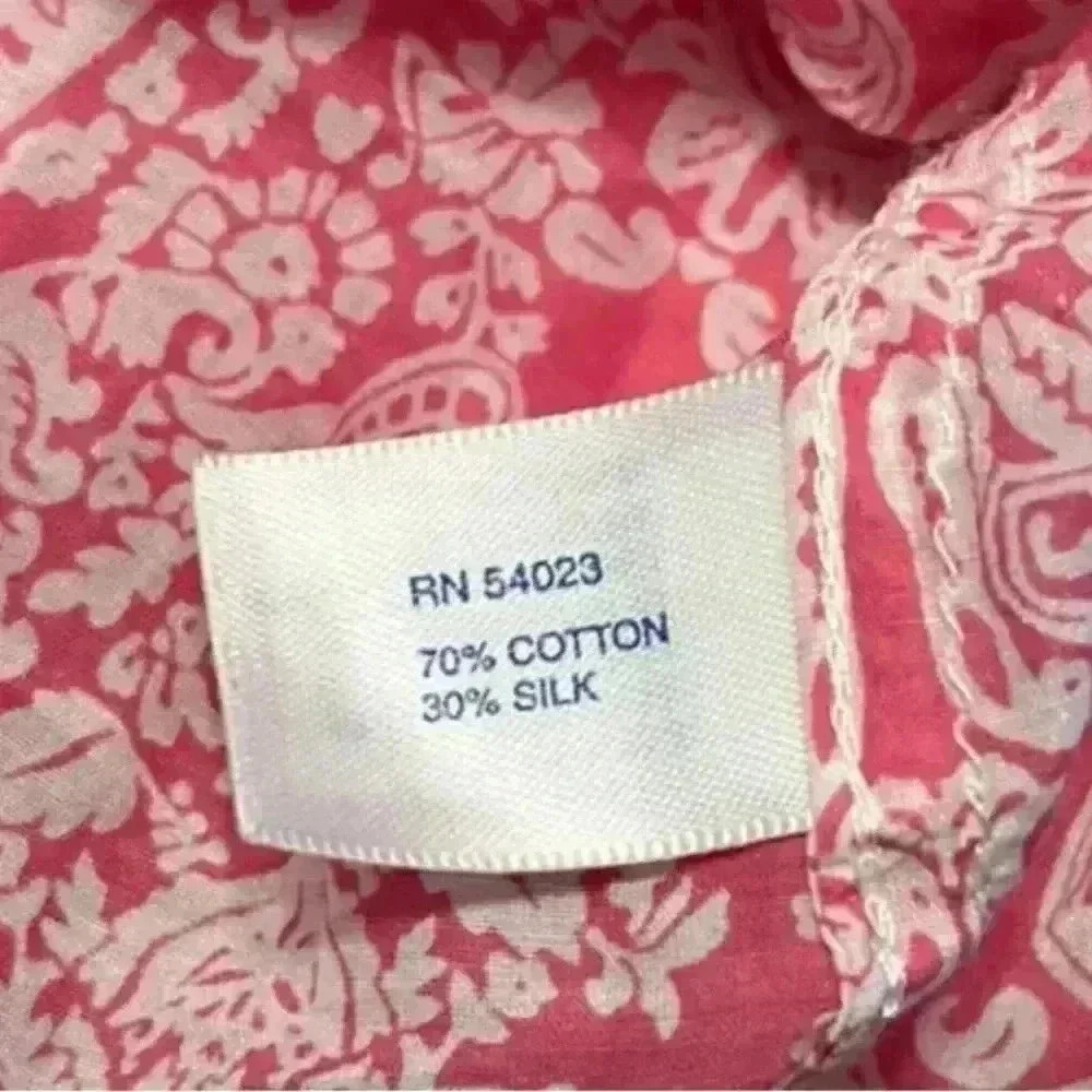 Gap Maternity Pink & White Paisley Design in Size Small. Long Sleeve/Button Up. - Picture 10 of 10